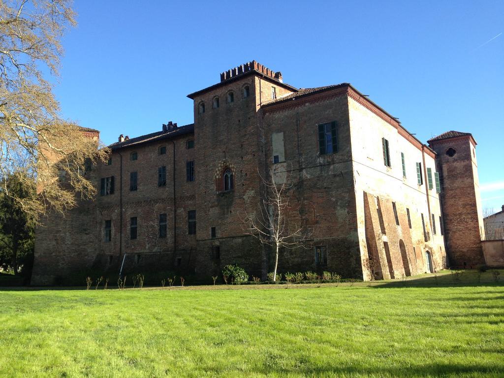 Castello Sannazzaro B&B Giarole Zewnętrze zdjęcie